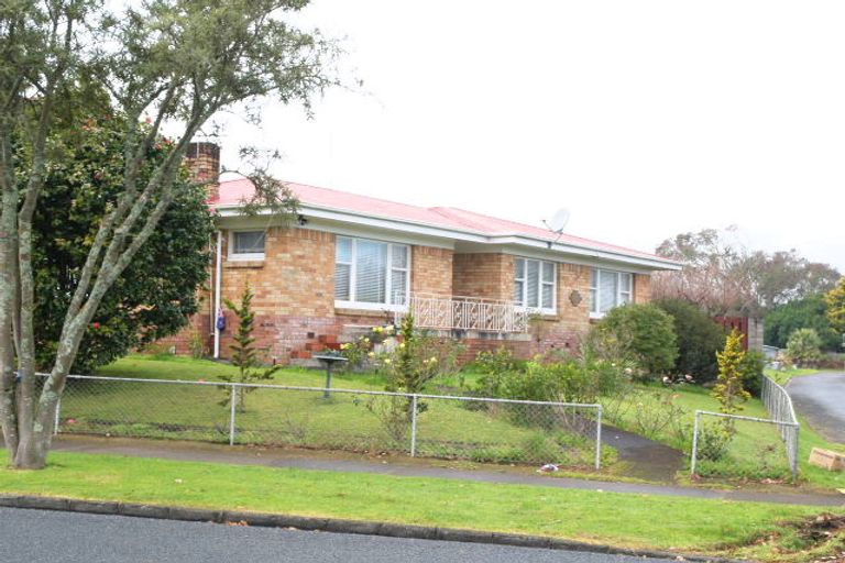 Photo of property in 14a Earlsworth Road, Mangere East, Auckland, 2024