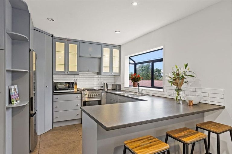 Photo of property in 2/33 Waipa Street, Birkenhead, Auckland, 0626