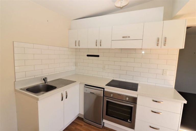 Photo of property in 112 Selwyn Street, Somerfield, Christchurch, 8024