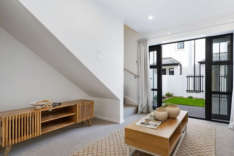 Photo of property in 2/106 Peterborough Street, Christchurch Central, Christchurch, 8013
