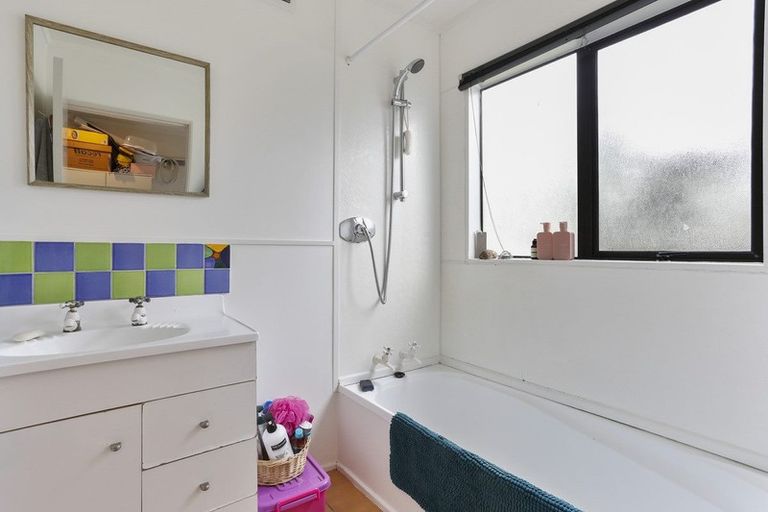 Photo of property in 27 Shadon Place, Stanmore Bay, Whangaparaoa, 0932