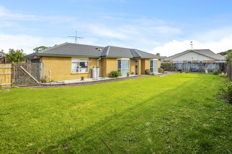 Photo of property in 25 Sheriff Place, Randwick Park, Auckland, 2105