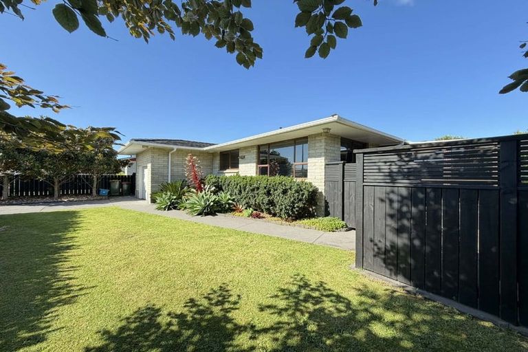 Photo of property in 15 Lantana Avenue, Bell Block, New Plymouth, 4312
