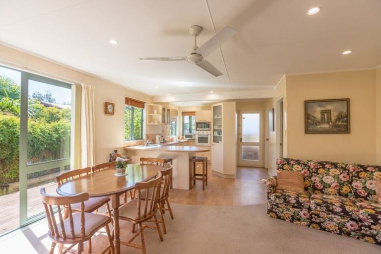 Photo of property in 3a Larch Grove, Paraparaumu, 5032