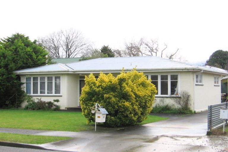 Photo of property in 9 Antrim Place, Hokowhitu, Palmerston North, 4410