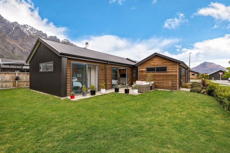 Photo of property in 66 Jack Hanley Drive, Jacks Point, Queenstown, 9371