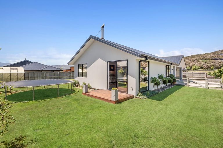 Photo of property in 4 Rua Street, Albert Town, Wanaka, 9305