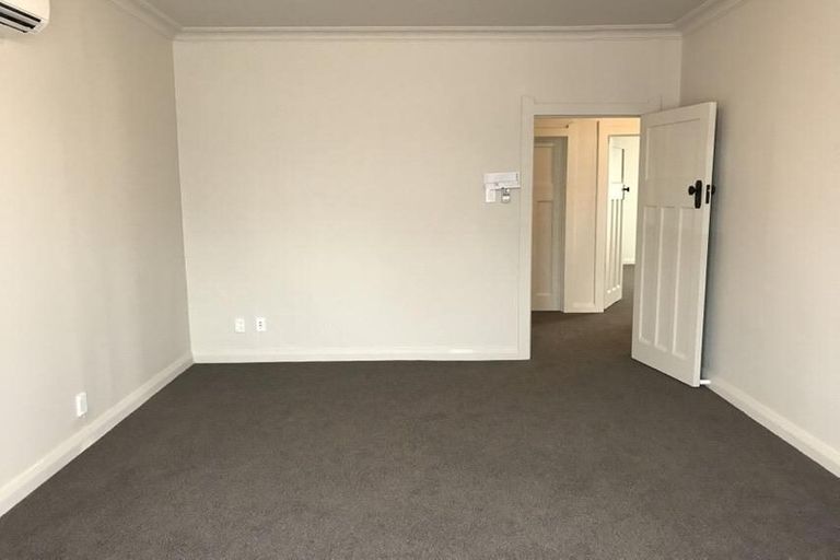 Photo of property in 402 Lyndon Road East, Hastings, 4122