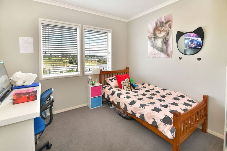 Photo of property in 5 Cape Cod Drive, Gulf Harbour, Whangaparaoa, 0930