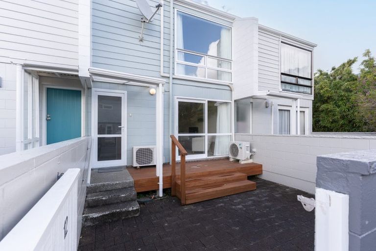 Photo of property in Lynbrae Court Flats, 12/4 Dr Taylor Terrace, Johnsonville, Wellington, 6037