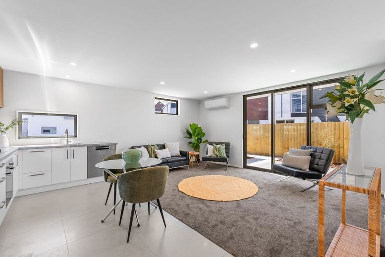 Photo of property in 3/65 Thackeray Place, Waltham, Christchurch, 8023