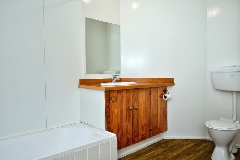 Photo of property in 6 Quentin Place, Mahia, Nuhaka, 4198