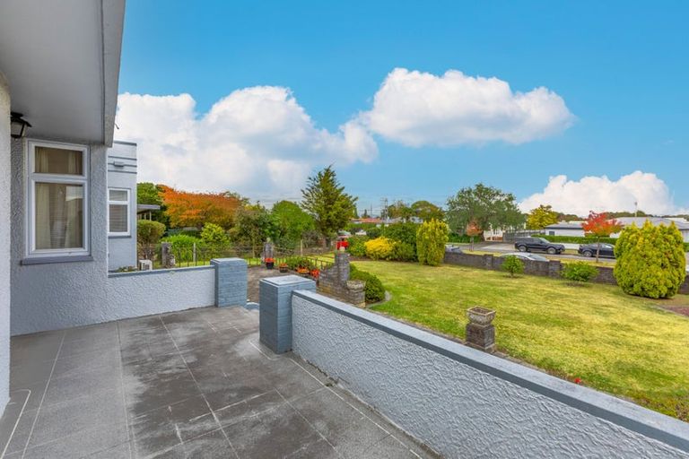 Photo of property in 30 Napier Road, Havelock North, 4130