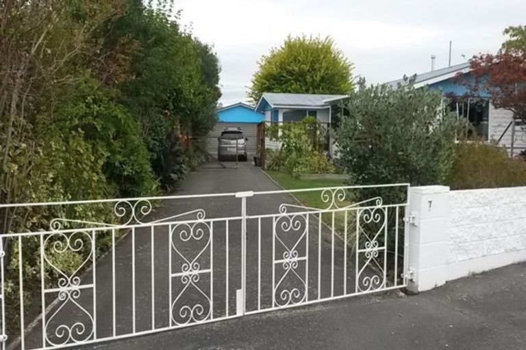 Photo of property in 7 Blakehall Place, Spreydon, Christchurch, 8024