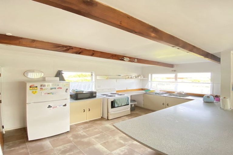 Photo of property in 10 Wairere Road, Torbay, Auckland, 0630