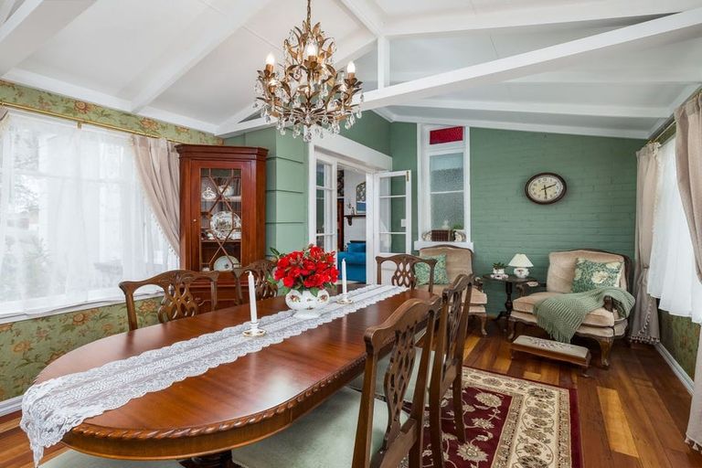 Photo of property in 14 Exeter Street, Waimate, 7924