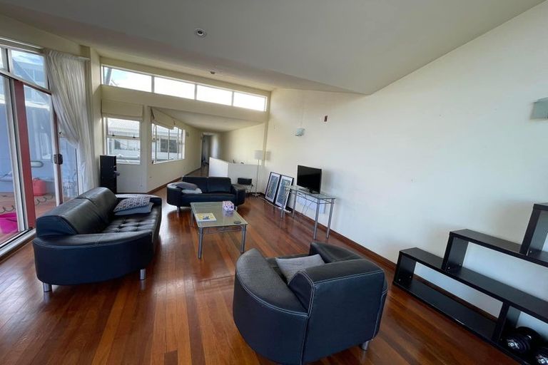 Photo of property in Sirocco Apartments, 811/8 Church Street, Wellington Central, Wellington, 6011