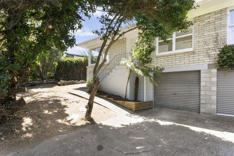 Photo of property in 1/38 Bentley Avenue, Glenfield, Auckland, 0629