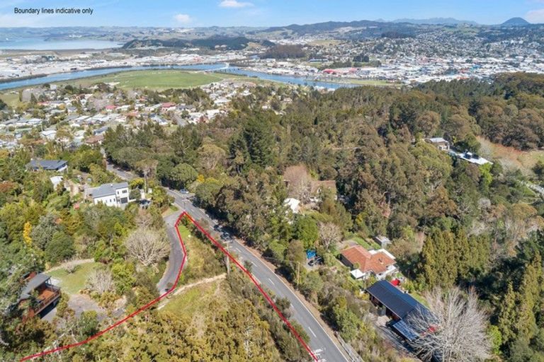 Photo of property in 118a Memorial Drive, Parahaki, Whangarei, 0112