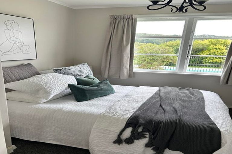 Photo of property in 320 Stokes Valley Road, Stokes Valley, Lower Hutt, 5019