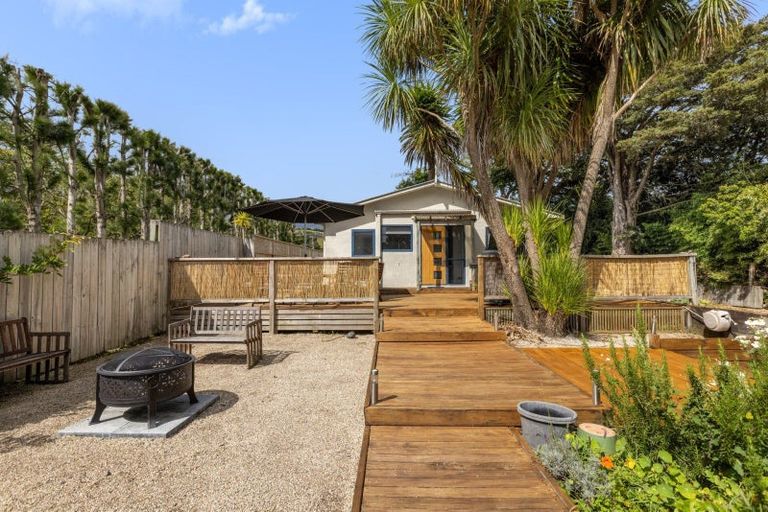 Photo of property in 415 Welcome Bay Road, Welcome Bay, Tauranga, 3175