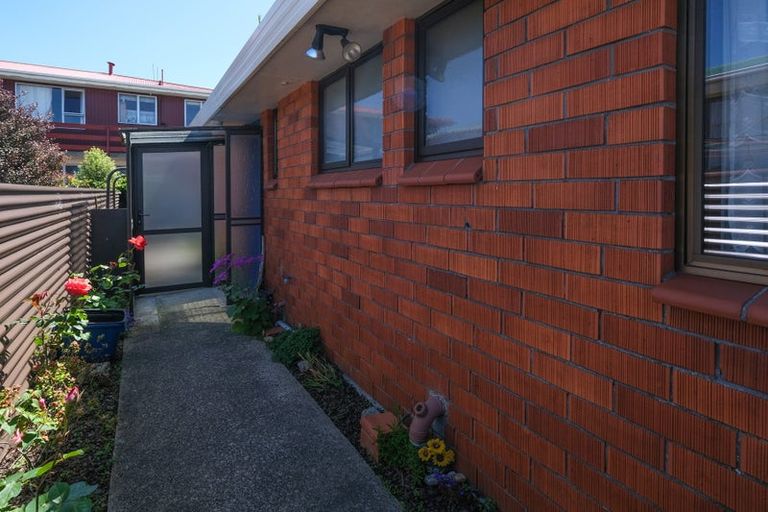 Photo of property in 8b Bellona Street, Saint Kilda, Dunedin, 9012