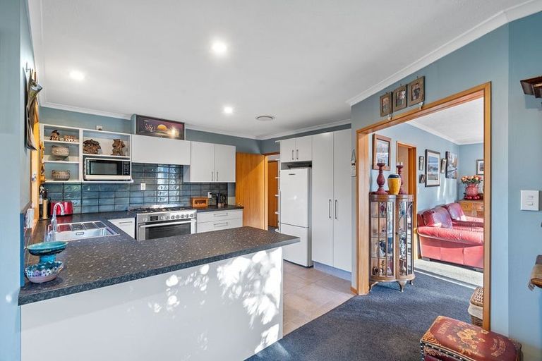 Photo of property in 15 Arkwright Place, Halswell, Christchurch, 8025