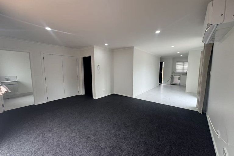 Photo of property in 22 Pickering Crescent, Chedworth, Hamilton, 3210