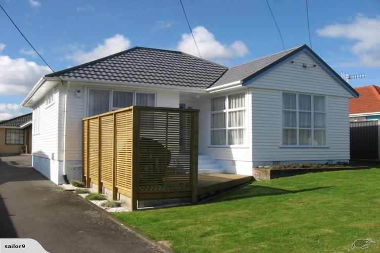 Photo of property in 15 Massey Street, Elderslea, Upper Hutt, 5018