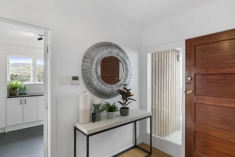 Photo of property in 54 Kandy Crescent, Ngaio, Wellington, 6035