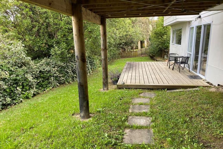 Photo of property in 2/107 Beach Haven Road, Beach Haven, Auckland, 0626