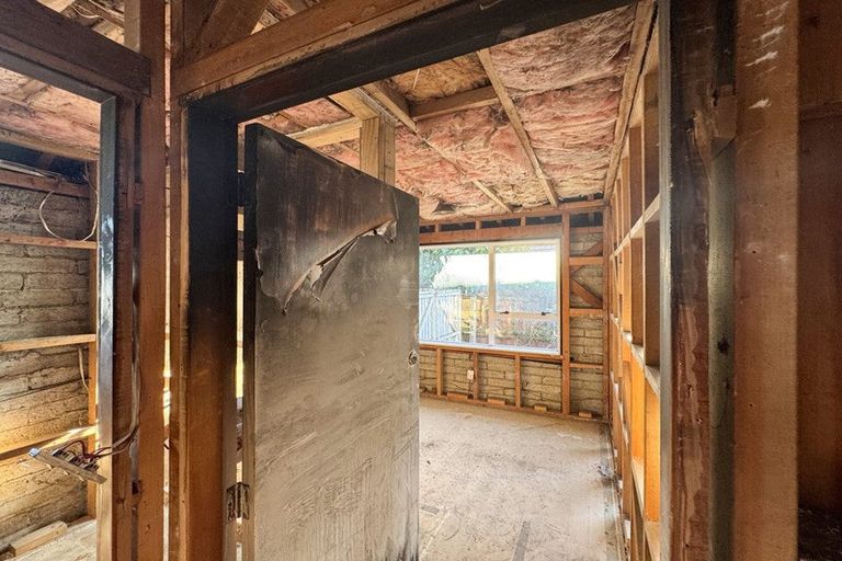 Photo of property in 17 Roberts Road, Hei Hei, Christchurch, 8042