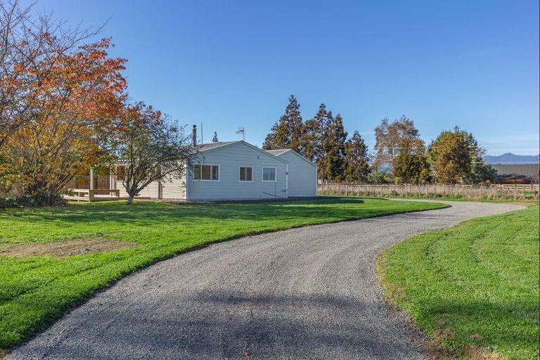 Photo of property in 8 Whelans Road, Levin, 5571