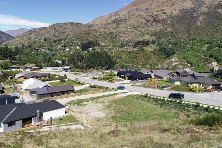 Photo of property in 24 Morning Star Terrace, Arthurs Point, Queenstown, 9371