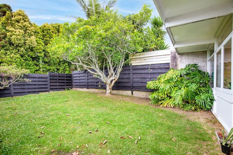 Photo of property in 3/340 Te Atatu Road, Te Atatu South, Auckland, 0610