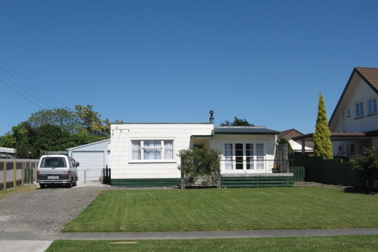 Photo of property in 8 Thomson Street, Gisborne, 4010