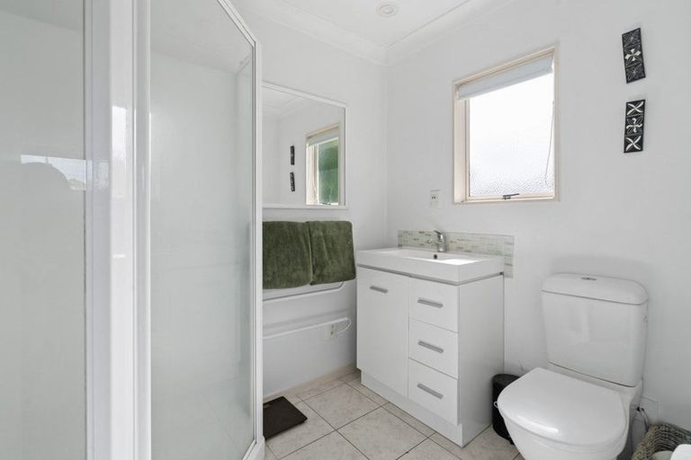 Photo of property in 116a Simpson Road, Papamoa Beach, Papamoa, 3118