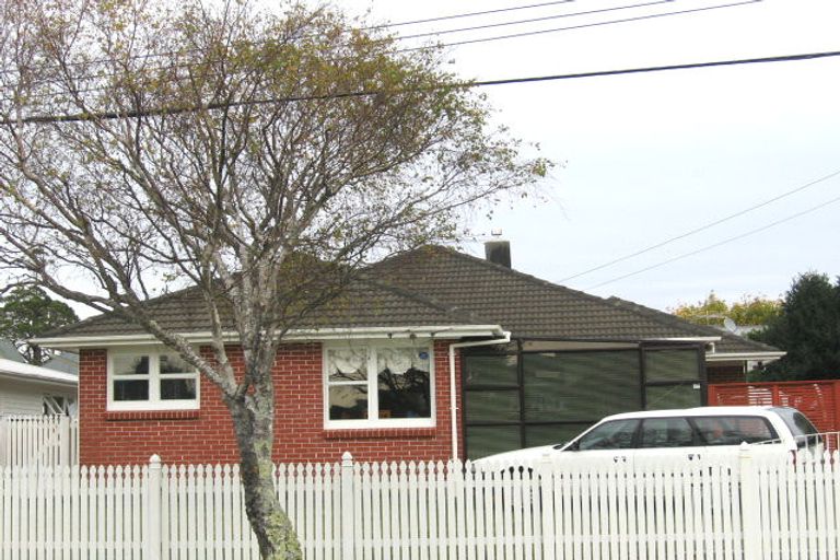 Photo of property in 23 Rosebank Avenue, Avalon, Lower Hutt, 5011