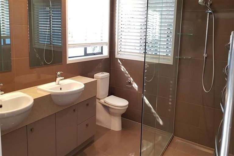 Photo of property in 84 Clovelly Road, Bucklands Beach, Auckland, 2012