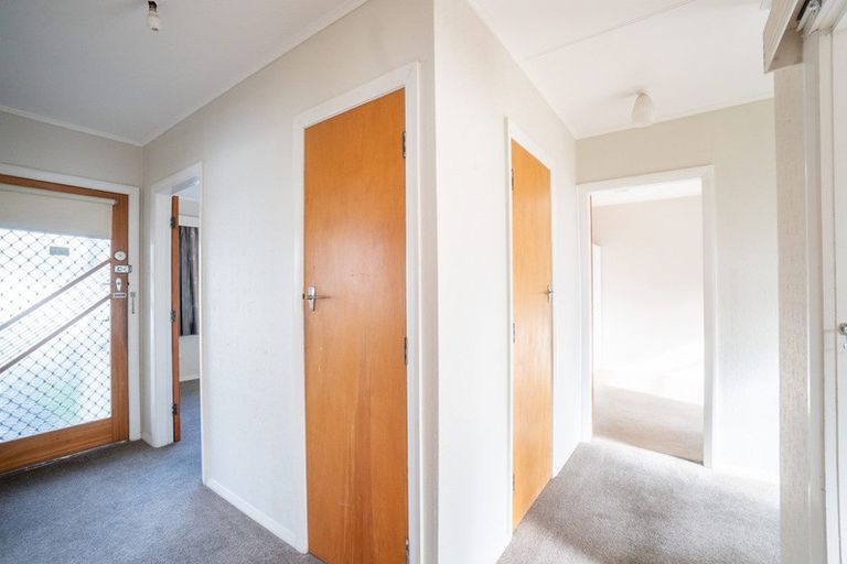 Photo of property in 15 Kiwi Court, Roslyn, Palmerston North, 4414