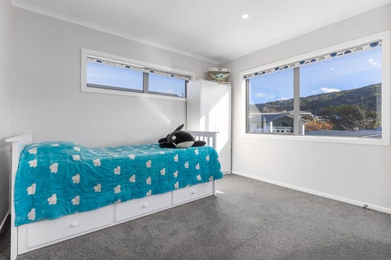 Photo of property in 34 Bluff Road, Kenepuru, Porirua, 5022