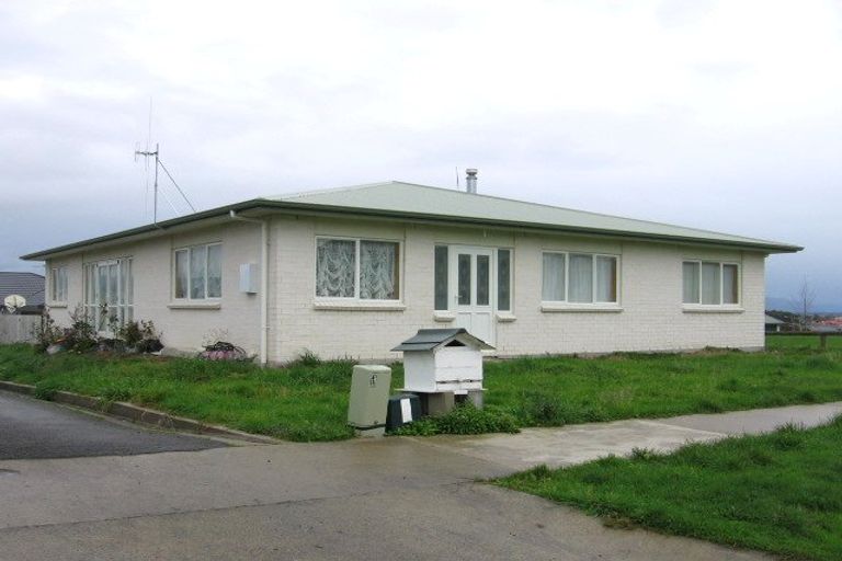 Photo of property in 93 Parnell Heights, Kelvin Grove, Palmerston North, 4414