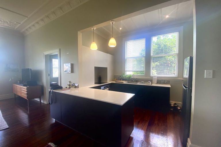 Photo of property in 9b Tudor Street, Devonport, Auckland, 0624