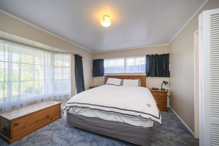 Photo of property in 18 Chippendale Crescent, Highbury, Palmerston North, 4412