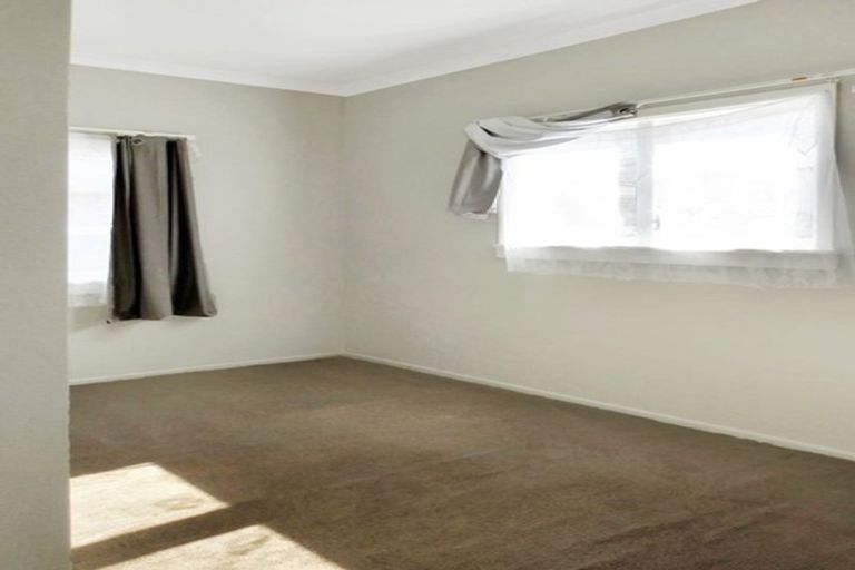 Photo of property in 10 Kimpton Road, Papatoetoe, Auckland, 2025