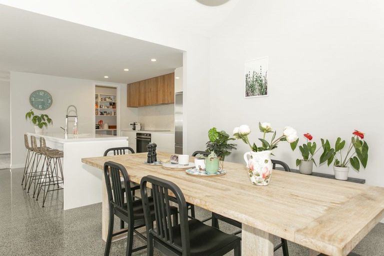 Photo of property in 15 Lake View Terrace, Huntingdon, Ashburton, 7774