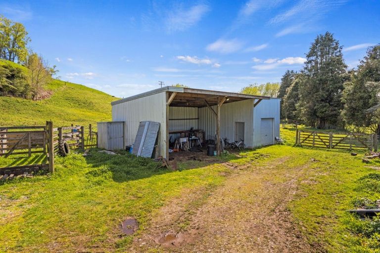 Photo of property in 873 Croydon Road, Te Popo, Stratford, 4394