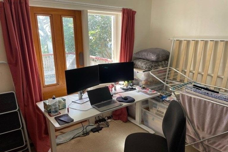 Photo of property in 14 Newman Terrace, Thorndon, Wellington, 6011