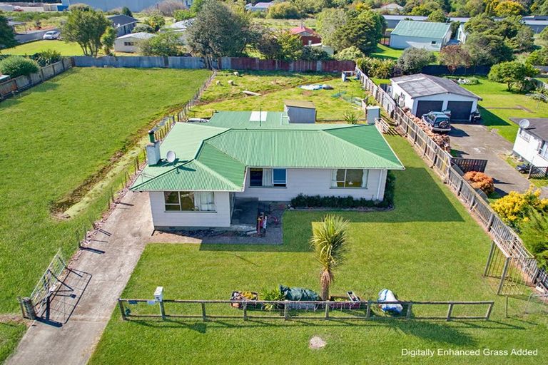 Photo of property in 22 Carlson Street, Dannevirke, 4930