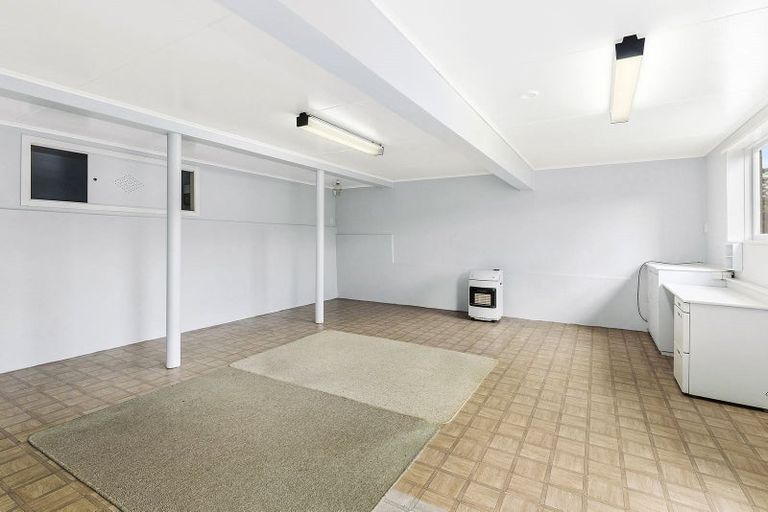 Photo of property in 57 Taylor Terrace, Tawa, Wellington, 5028